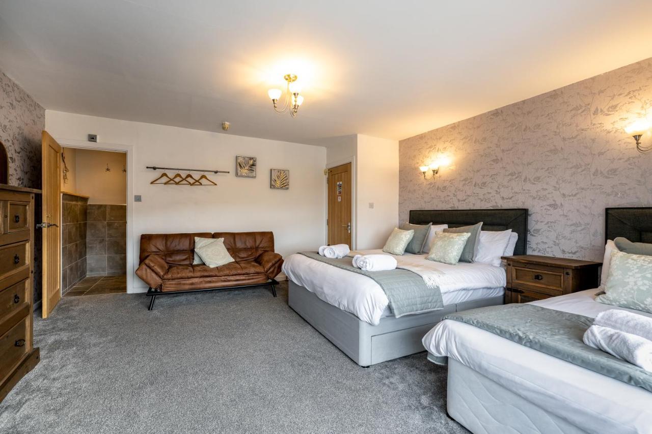 The New Lodge Pontardawe Екстериор снимка