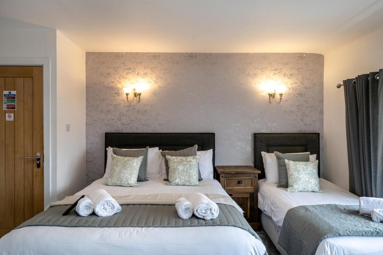 The New Lodge Pontardawe Екстериор снимка